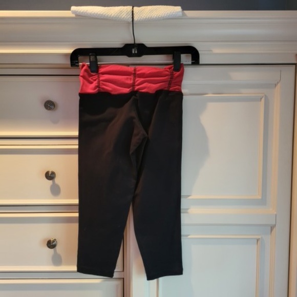 Body Rio Cropped Leggings Size S - Picture 2 of 6